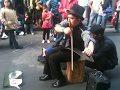 El condor pasa interpretado con un serrucho musica y arte en las calles de Lima Perú