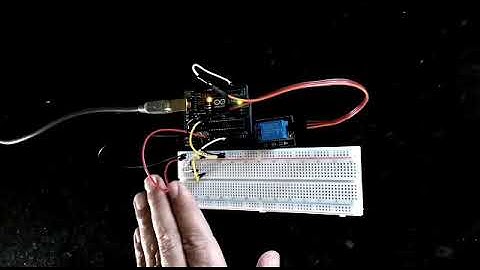 Activación Relé empleando fotorresistencia