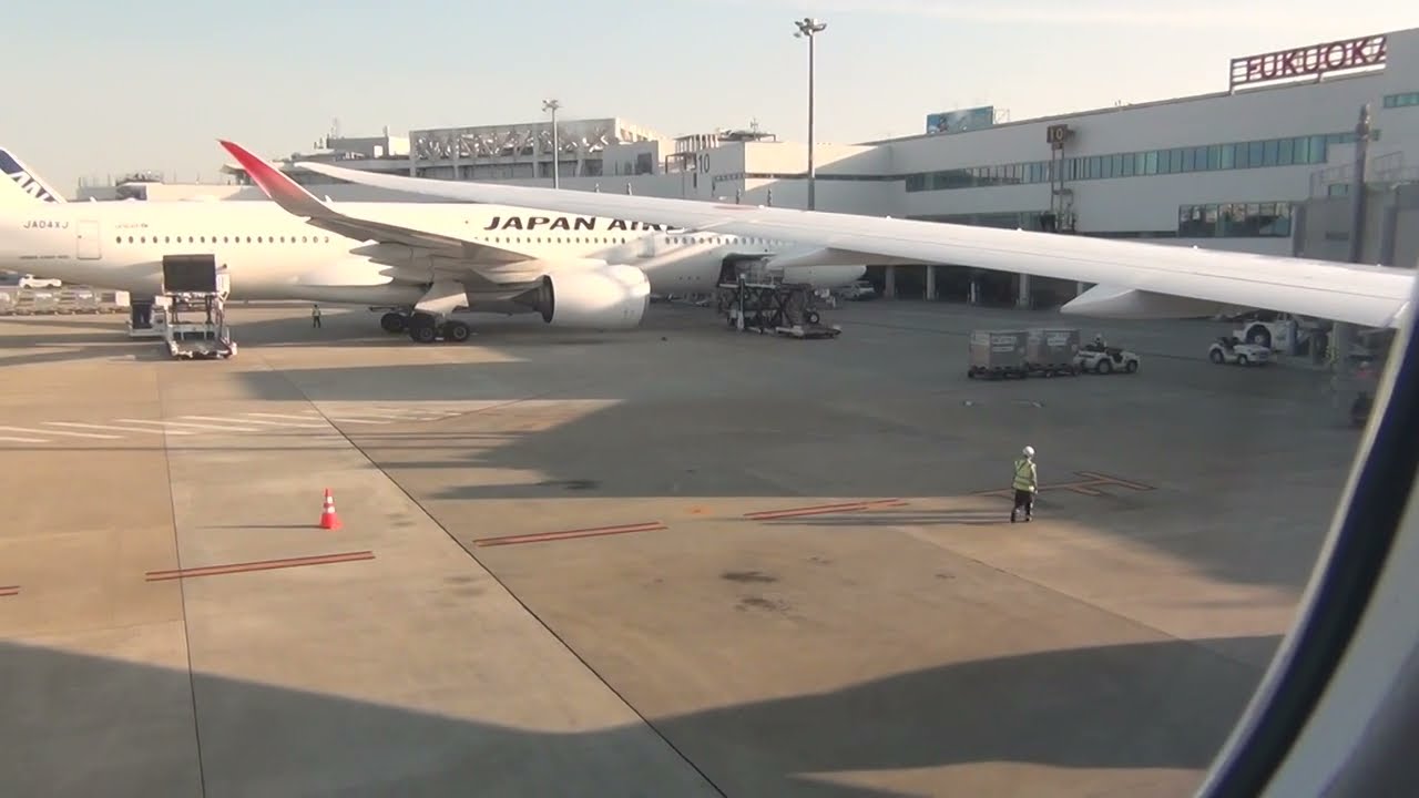 東京湾待機が長すぎてバッテリー切れ　福岡空港発（FUK）ー  羽田空港行（HND） ノーカット　ANA240便　7時00分発　ボーイング787-10（78K）46A