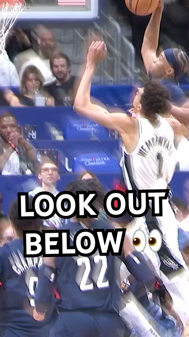 Bilal climbs the ladder for the JAM!