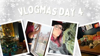 Decorating Our Christmas Tree | VLOGMAS day 4/25 🎄