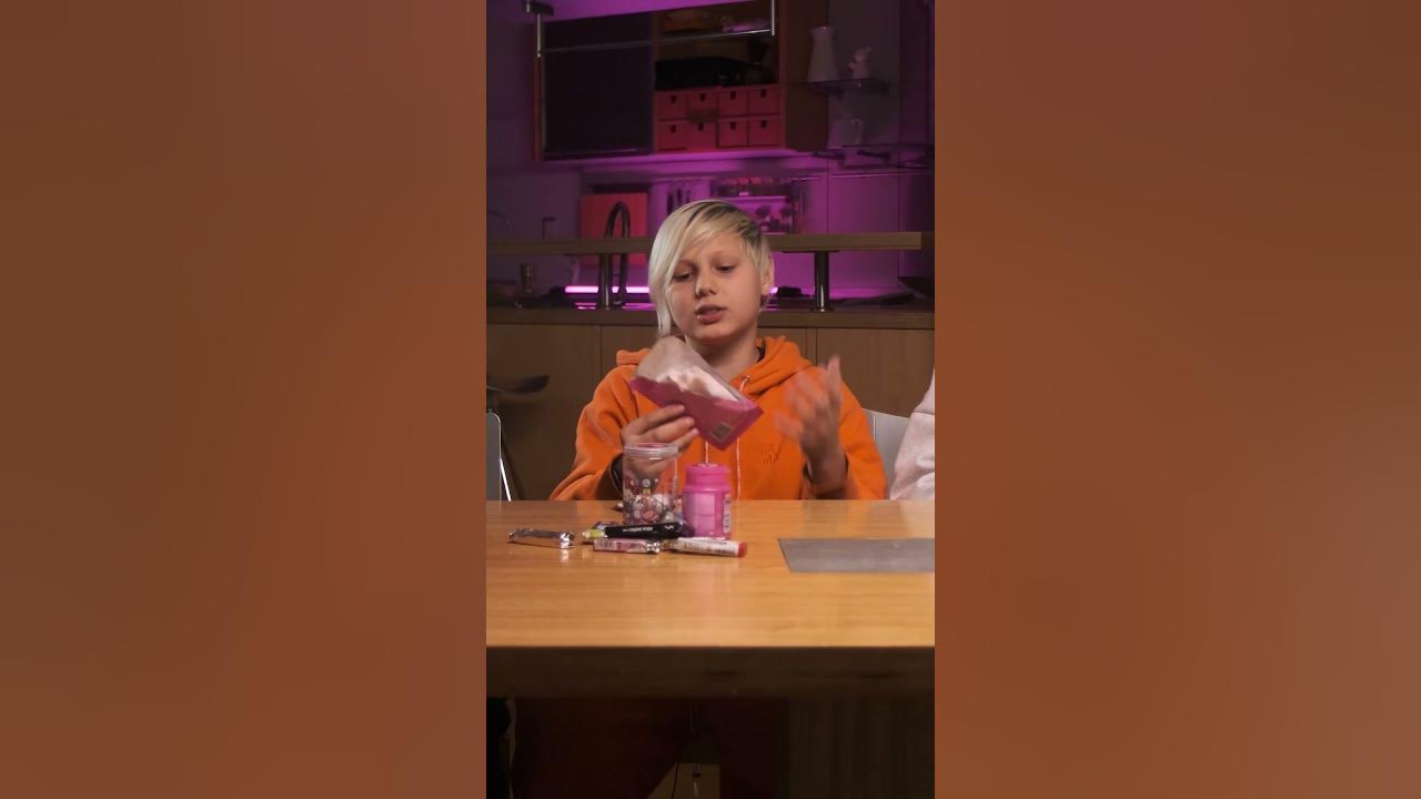 Угадай вкус жвачки и получи 2000 рублей - YouTube
