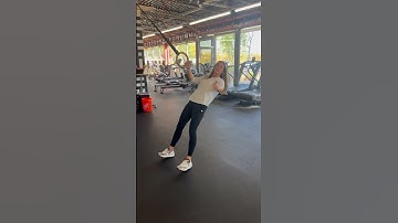 Single arm ring row with rotation