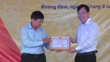 Đồng chí Vũ Quang Hùng, UVBTV, PCT HĐND huyện dự Ngày hội TDBVANTQ tại khu Mường Định