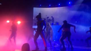 Britney Spears - Make Me (Apple Music Festival 2016)