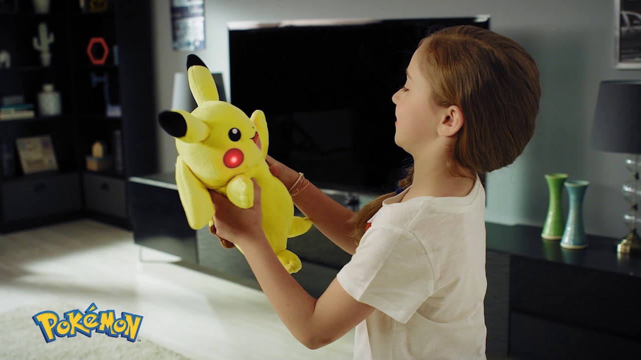 peluche pikachu interactive