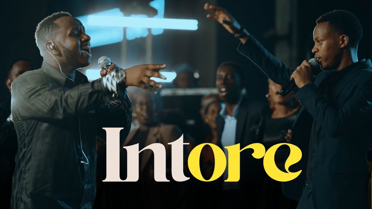 INTORE - Nzungu ft. Gisubizo Ministries (Official Live Video)