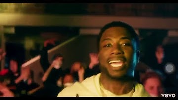 Chris Brown - Party (Official Music Video) ft. Gucci Mane, Usher