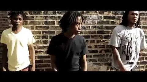 L A Capone   Round Here  Official Video