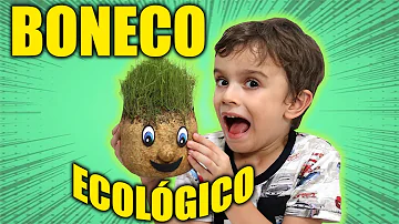 Como brincar com um boneco ecológico?