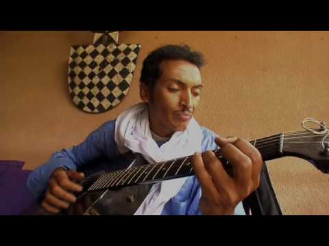 DOWNLOAD THE FREE SINGLE: http://facebook.com/âpages/âBombino/â140812672646733 http://twitter.com/âbombinoafrica Bombino's New Album "Agadez". Out April 18/19 ...
