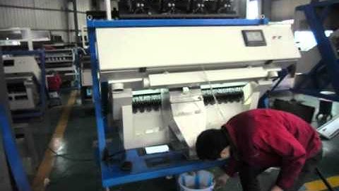 Plastic granule color sorting video