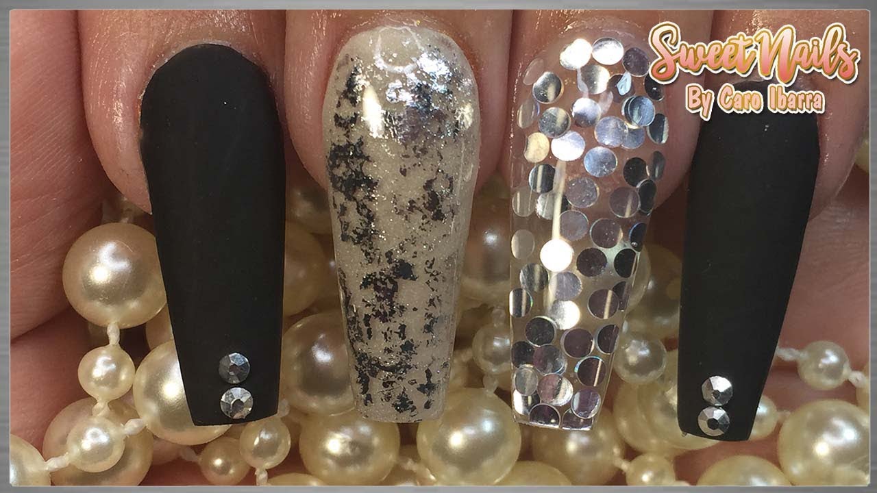 Diseño de UÑAS Color NEGRO En PUNTA COFFIN Con Foil y Confeti - thptnganamst.edu.vn