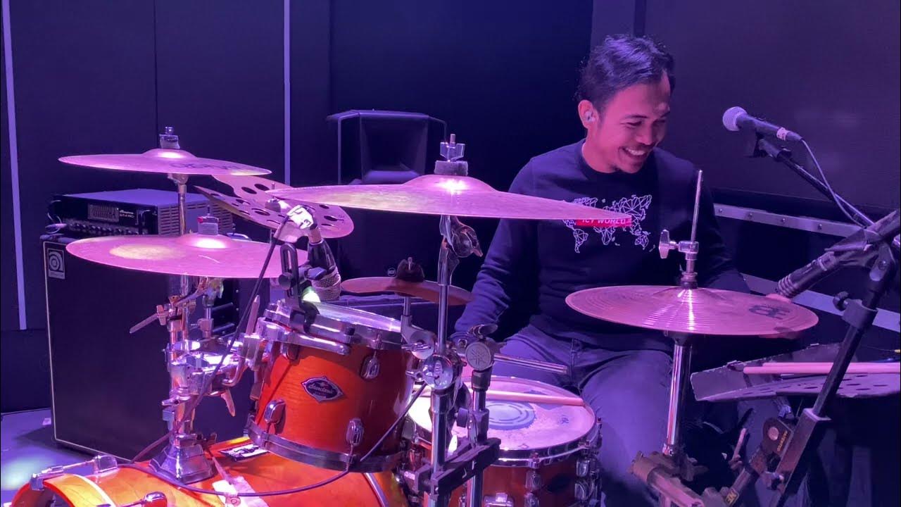 Red Hot Chili Peppers Under The Bridge (Drum Cam) 2023 YouTube