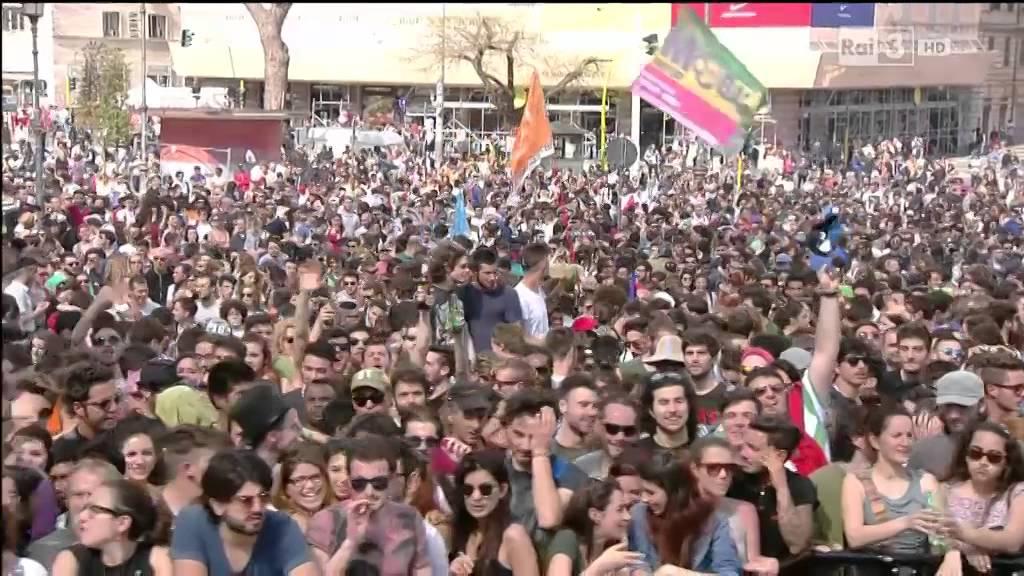 1Maggio 2014: Enrico Capuano Tammuriata Rock - Mane