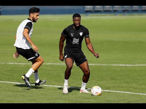 28 efectivos se ejercitan en el Estadio La Rosaleda