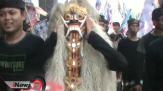 Ratusan warga di Gyanyar, Bali gelar aksi penolakan reklamasi teluk Benoa - iNews Pagi 14/03