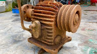 Restoration old geological drill auxiliary gearbox | Restore and repair rusty old well drill gearbox