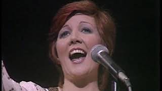 CILLA BLACK "You're My World" Royal Albert Hall (1973)