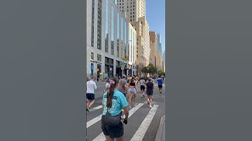 The Streets Come Alive – NYC Marathon 2025 🎽#nycmarathon #nyc