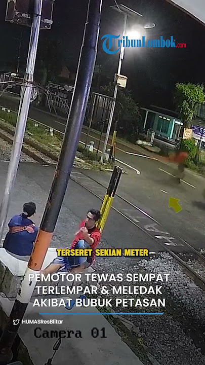 TEREKAM KAMERA AMATIR Pemotor Tewas Akibat Ledakan Petasan
