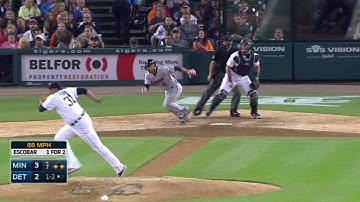 MIN@DET: Escobar scores Hicks on a fielder