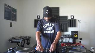 "Vinyl Sessions Vol.22" (A Soulful House Mix) by DJ Spivey