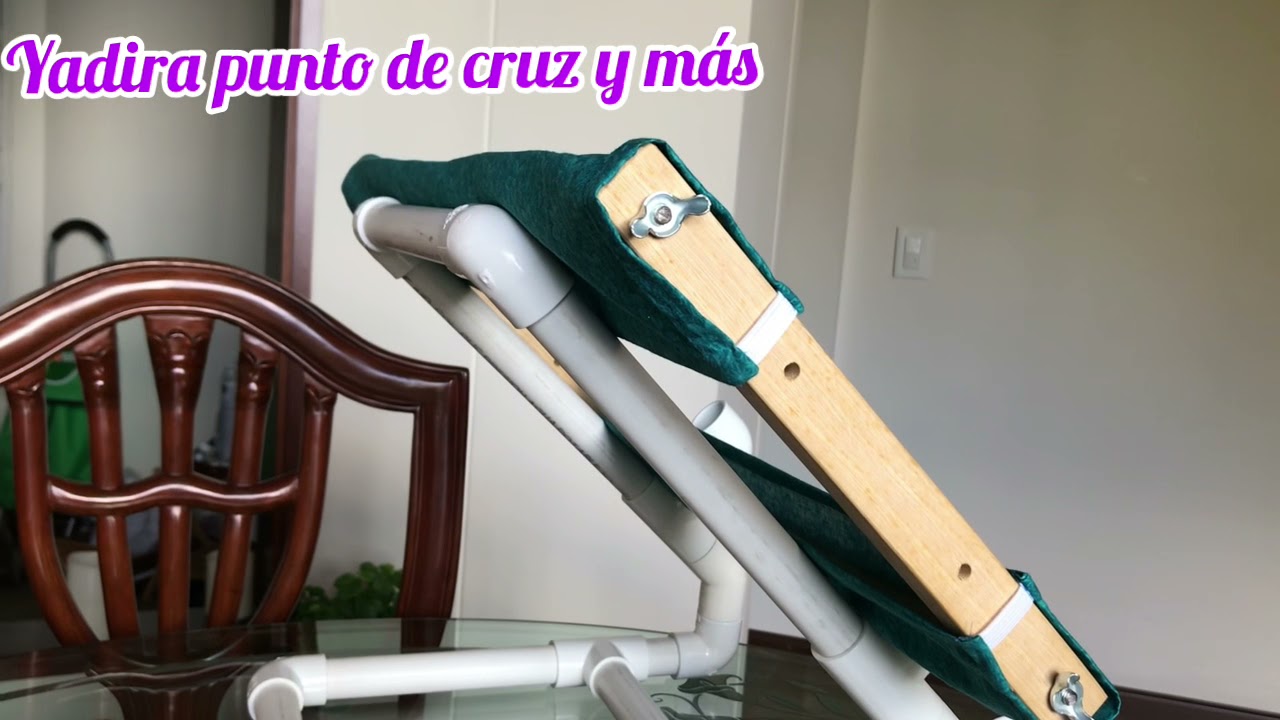 #11.  Bastidor y soporte de bastidor en PVC para bordado punto de cruz
