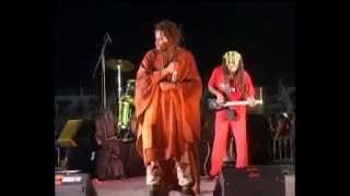 Tiken Jah Fakoly - "Tata" live in Ouaga chords