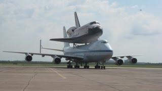 Space Shuttle Endeavour Lands in Houston