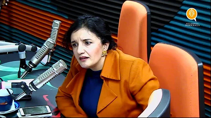 REVISTA INFORMATIVA DEMOCRACIA: REPLICA ROXANA ALV...