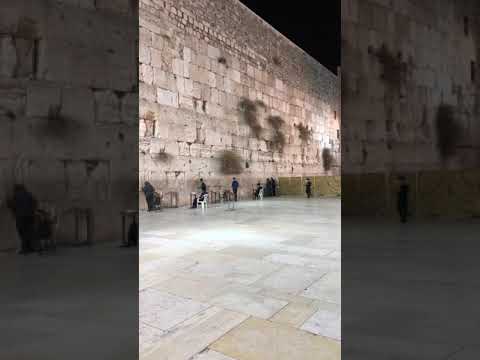 Video: Múr Nárekov V Jeruzaleme: Nad čím Plačú Kamene