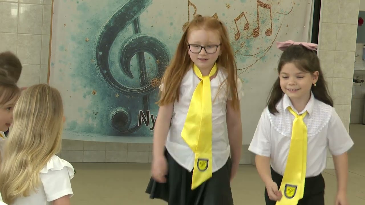 Nyírpazony Színi Károly Magyar-Angol Két Tanítási Nyelvű Általános Iskola Énekversen 01