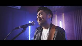 Luka Sendiri - Isaac Sagala (Official Music Video)