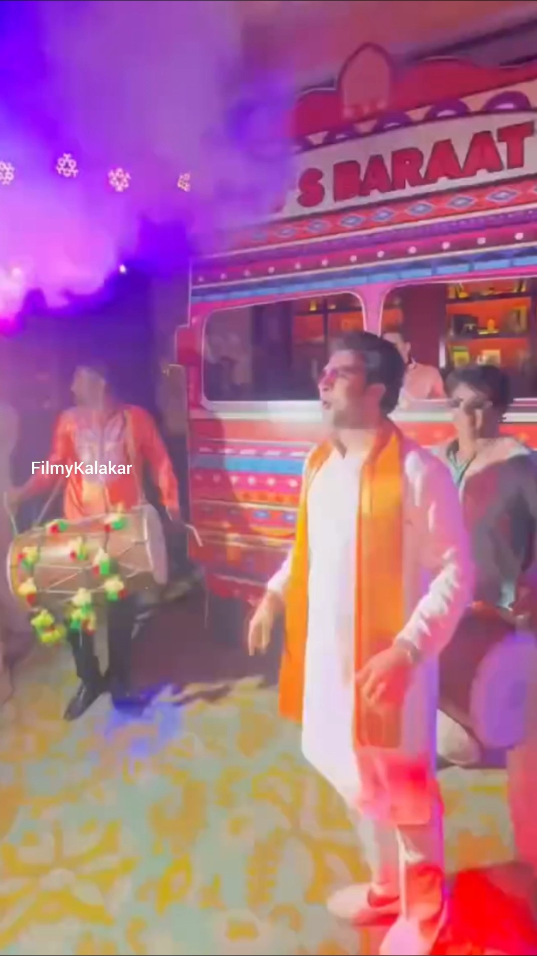 Groom #aadarjain 's cray moment at his baarat ? #filmykalakar