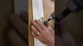 How to Connect a Spliced Valance with a Metal Valance Clip