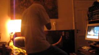 Guru cantando y bailando con los Bloodhound Gang (2008)