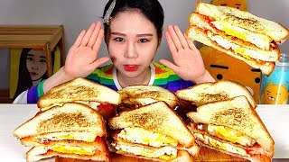 [Eng Sub] Egg Danmuji (yellow pickled radish) Toast Sandwiches Mukbang Eating Sound