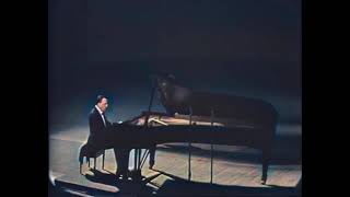 Arturo Benedetti Michelangeli  Beethoven Sonata No 32 1964 (a colori)