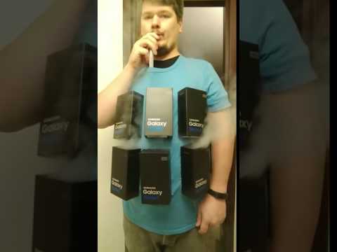 Video till Snubbe gör läskig Note 7-halloweenkostym