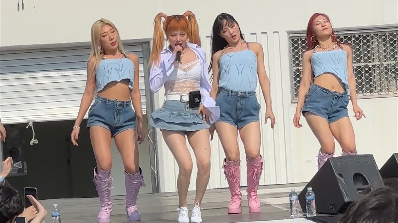 [4K] 220503 현아 HyunA - FLOWER SHOWER @ 가천대학교 축제 4K 직캠 Fancam by bieminn