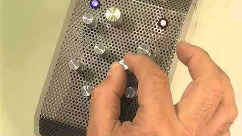 Spatiosonic Noise Synth: Sound and noise generating electronic instrument