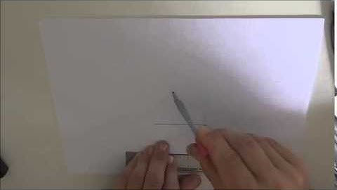 Como traçar um triângulo equilátero com régua e compasso