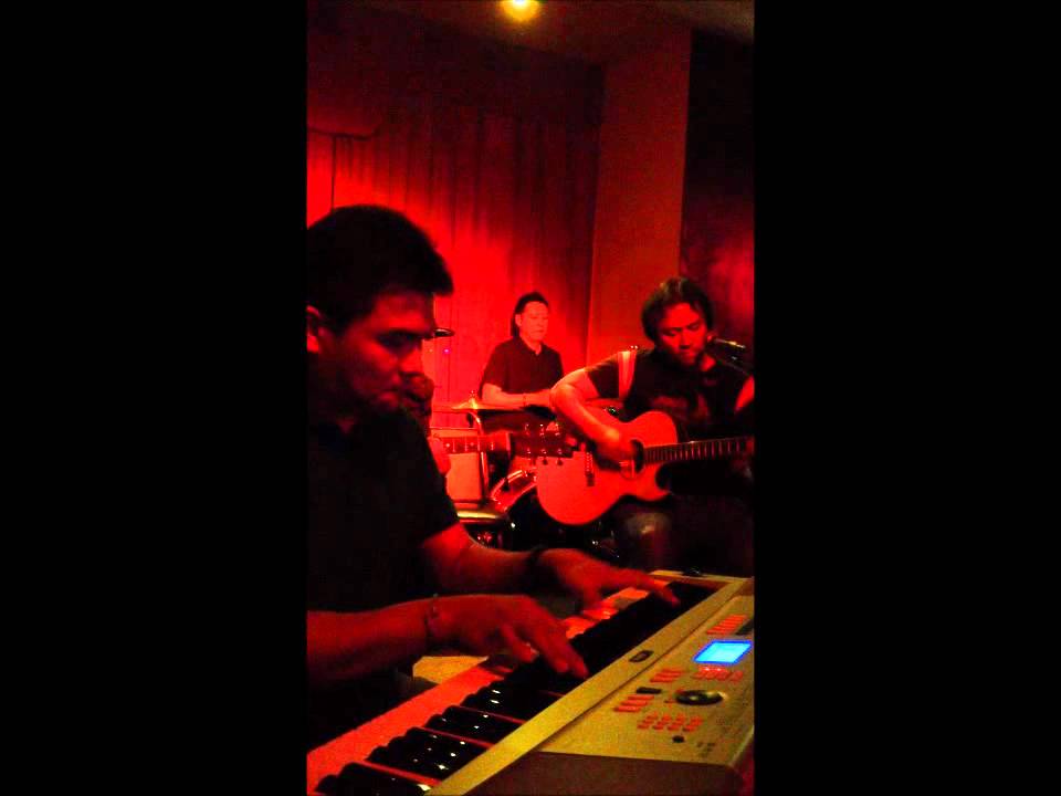 Sleduj New Day In August - Close My Eyes na YouTube Sleduj New Day In August - Close My Eyes na YouTube