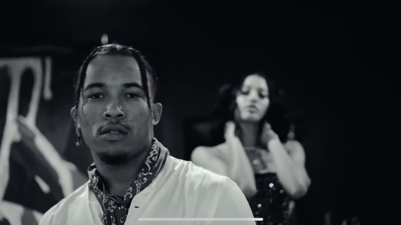 Watch de Apollo - Avocado on YouTube Watch de Apollo - Avocado on YouTube