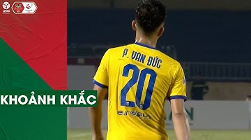 Phan Văn Đức rực sáng với cú đúp trong ngày HLV Park Hang Seo góp mặt trên SVĐ Vinh