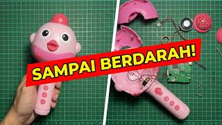 Sampai Berdarah! Bongkar Paksa Mainan Mikrofon Viral