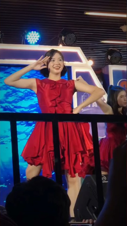 versi Zee agak beda soalnya Center 😋 #zeejkt48 #jkt48 #zee