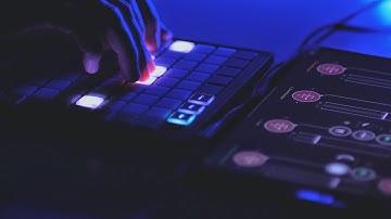 iPad + Launchpad Piano Arpeggio Jam (Decentsampler + ChordJam)