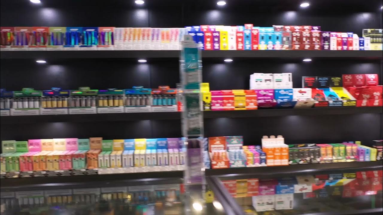 Prestige Puffs Smoke Shop Winfield IL CBD KRATOM Delta8 Juice Glass Grinders 27w215 Geneva Raod